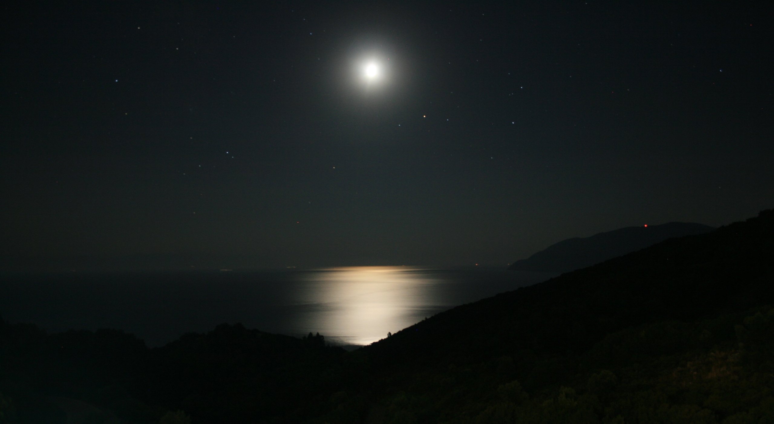4bb5ded9477ea940e9b1e0d73dffd774049ece6ef7dd12eb3bf9d85903cf4797.image.jpeg