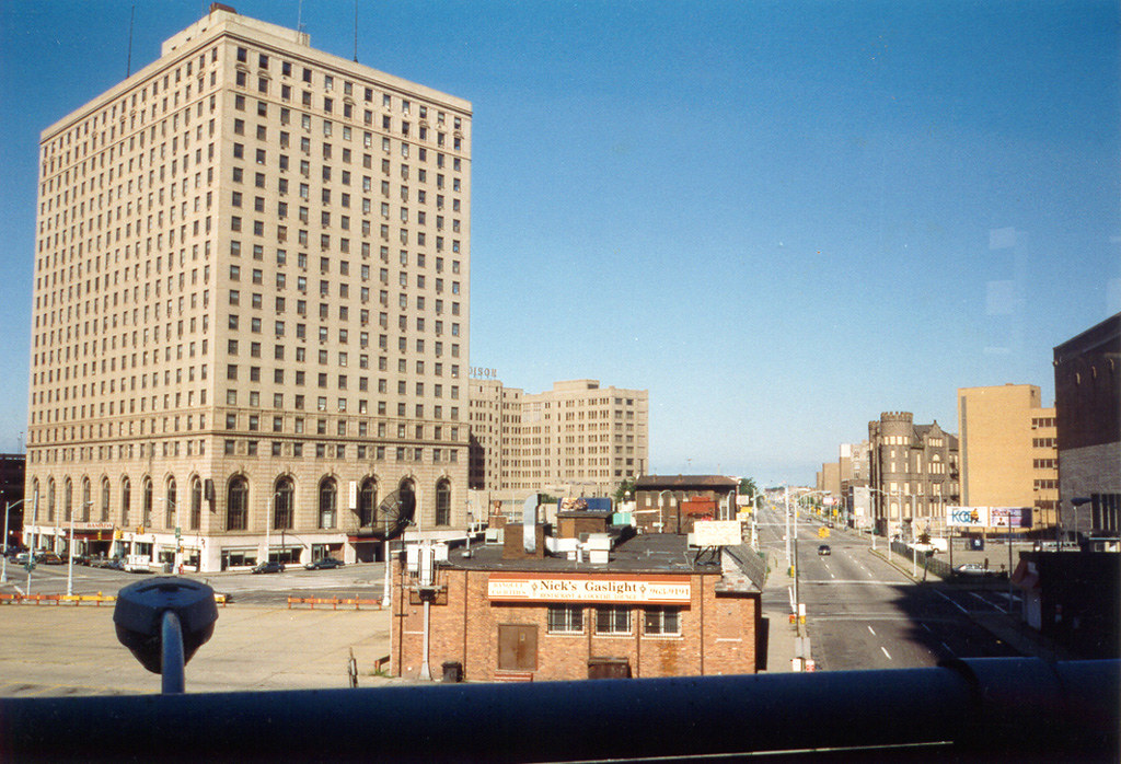9cf2b787a68f2fbd8d125f76e798d9ab2f3f7e5a1ea137701c6b5429d67d8d4c.image.jpeg
